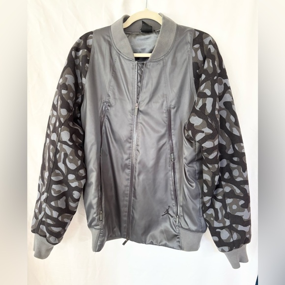 Nike Other - Nike Air Men’s Gray and Black Bomber Jacket LARGE
